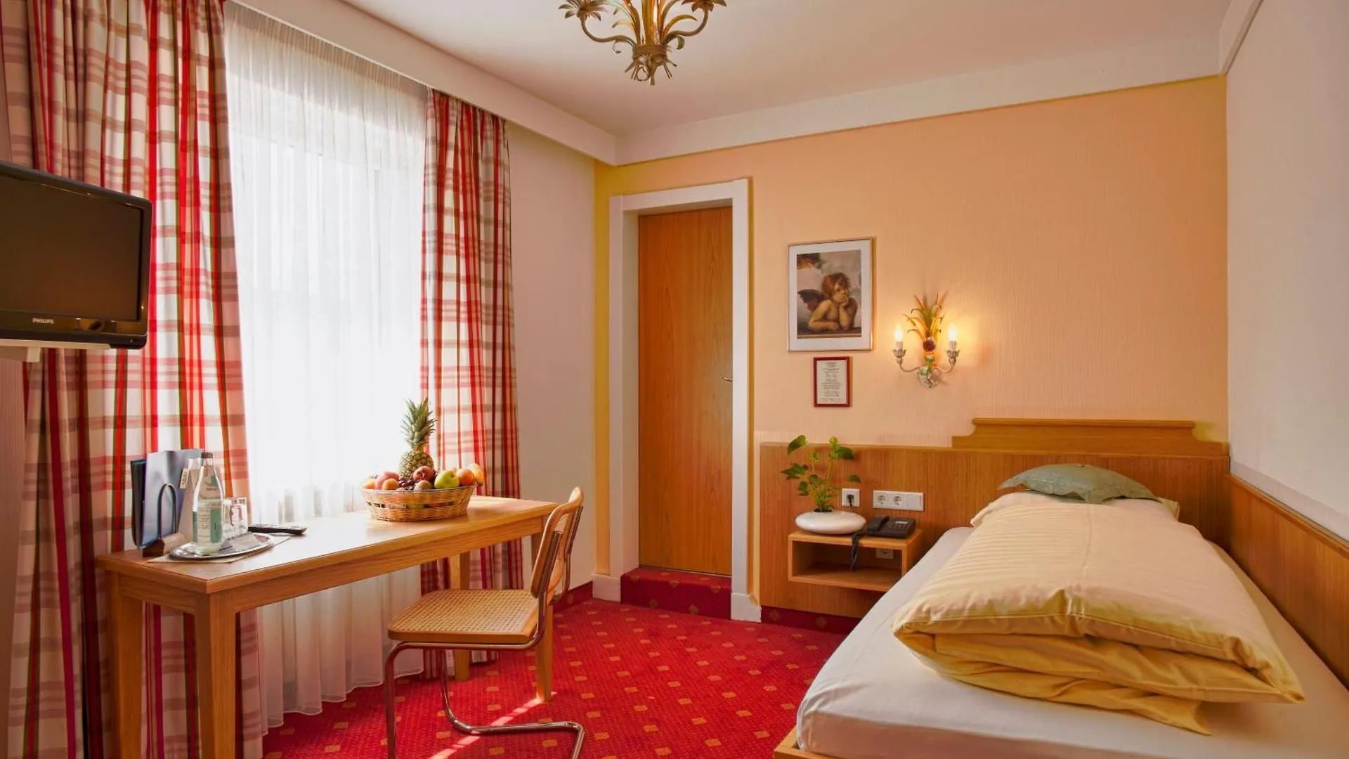 Hotel Mayer Germering 3*,  Deutschland